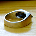 銀製の指輪の内側にはお好きな文字を刻印いたします　箱庭リング