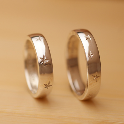 シルバー製の指輪　星リング