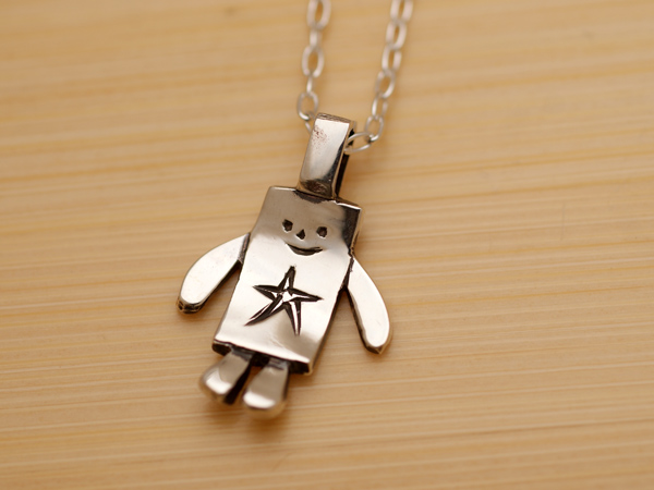 星のついたプレートくん 銀製ペンダント